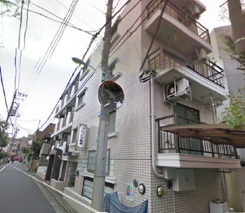 荻窪駅から徒歩7分、広めの1Kマンション（礼金なし）の外観